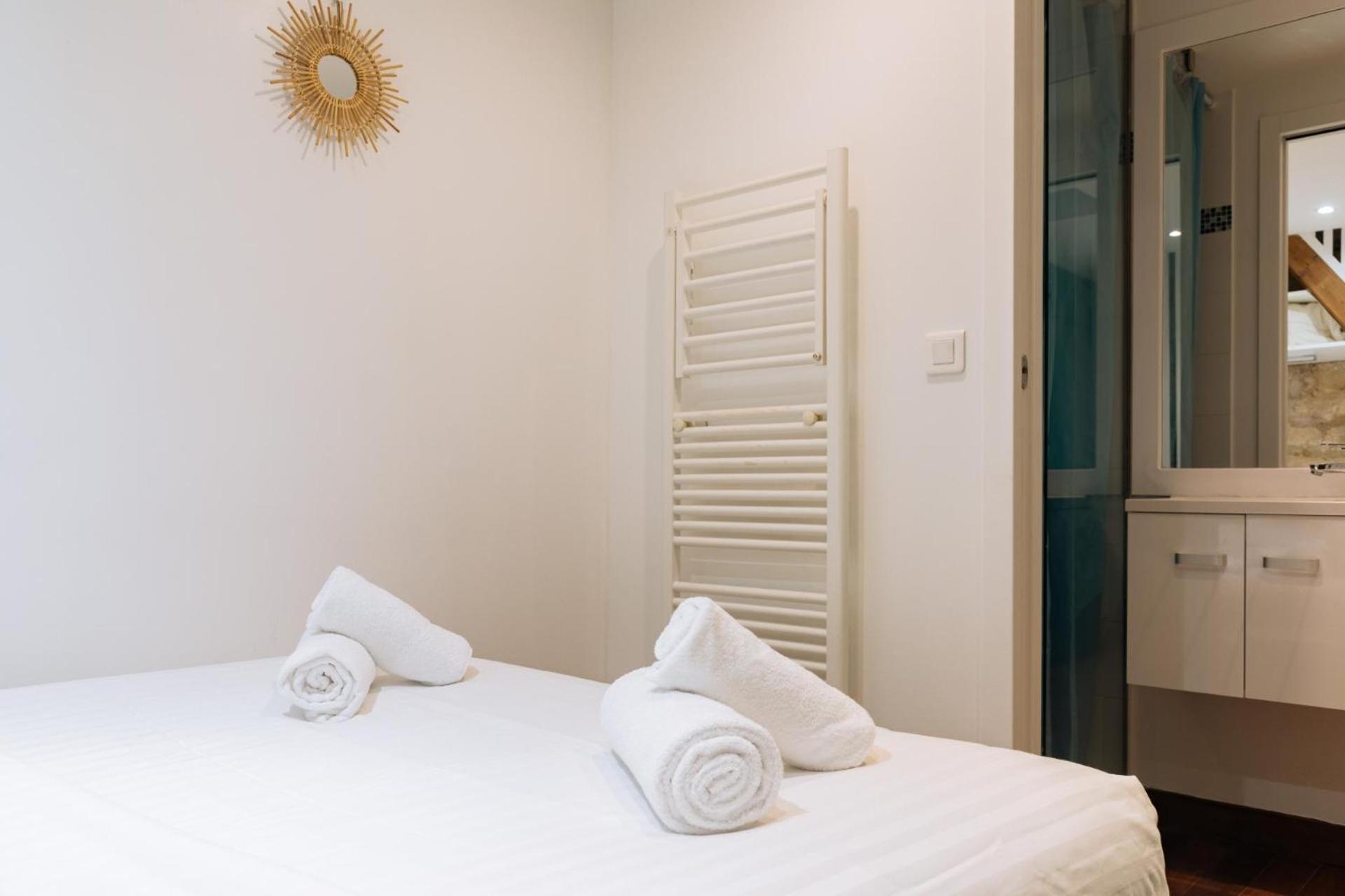 Modern 1 Bedroom Apartment Near Eiffel Tower パリ エクステリア 写真